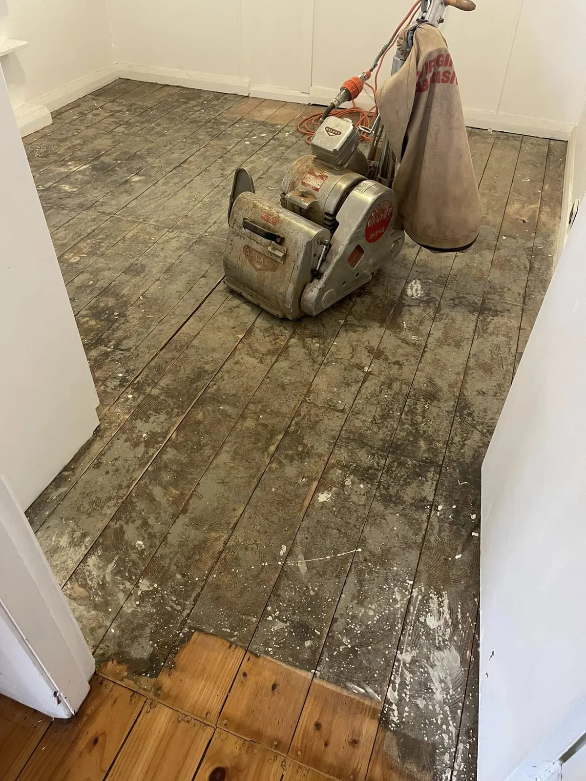 Floor Sanding by A & T’s